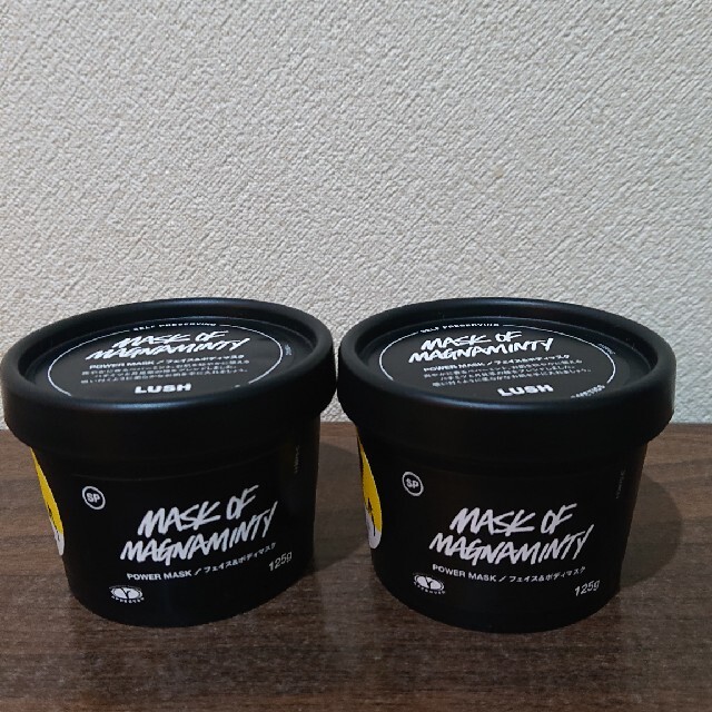 LUSH(ラッシュ)のLUSH ラッシュ パワーマスクSP はちみつ入り 125g 2個セット 容器 コスメ/美容のスキンケア/基礎化粧品(パック/フェイスマスク)の商品写真