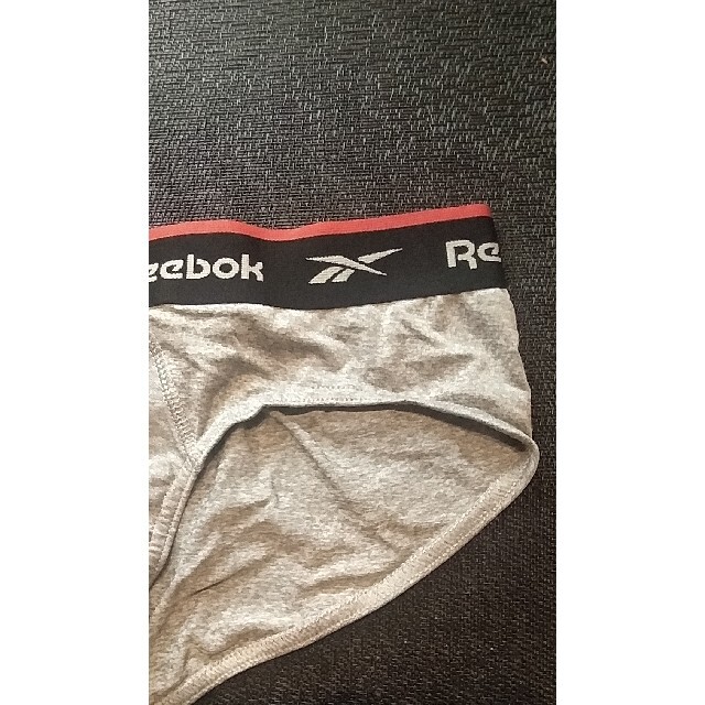 Reebok(リーボック)のReebok  メンズ　ブリーフ　スポーツタイプ グレー 海外L（国内L～XL） メンズのアンダーウェア(その他)の商品写真