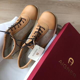 アイグナー 靴/シューズの通販 22点 | AIGNERのレディースを買うならラクマ