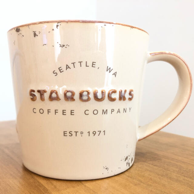 Starbucks Coffee(スターバックスコーヒー)の新品未使用　スタバ　シェルマグカップ インテリア/住まい/日用品のキッチン/食器(グラス/カップ)の商品写真