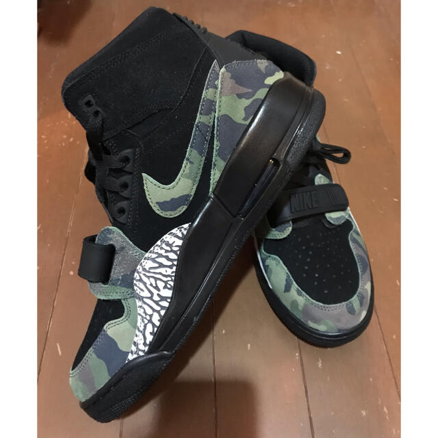 NIKE(ナイキ)のNIKE AIR JORDAN LEGACY 312 27.5cm メンズの靴/シューズ(スニーカー)の商品写真