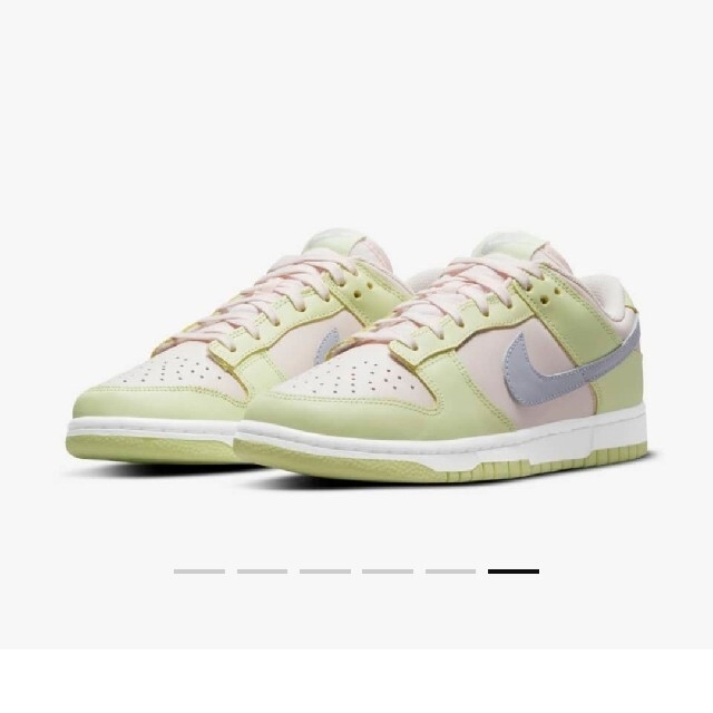 NIKE(ナイキ)のNIKE WMNS DUNK LOW メンズの靴/シューズ(スニーカー)の商品写真