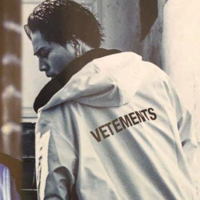 VETEMENTSレインコート最終値下げ enot.in.ua