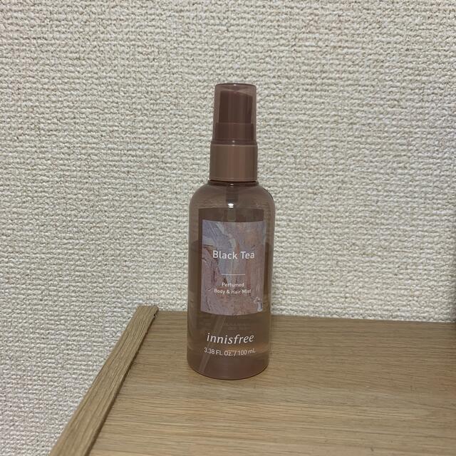 Innisfree(イニスフリー)のイニスフリー　パヒュームド　ボディ&ヘアミスト　ブラックティー コスメ/美容の香水(香水(女性用))の商品写真