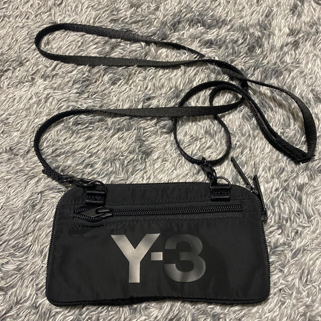 Y-3(ワイスリー)のY-3 CH2 GFX POUCH ワイスリー　ショルダーポーチ メンズのバッグ(ショルダーバッグ)の商品写真