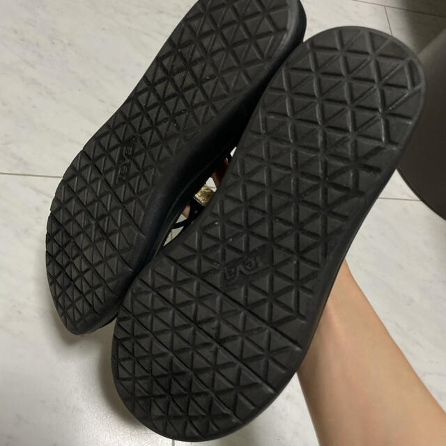 Teva(テバ)のTEVA Voya Infinity Metalic (BKGD) 23cm レディースの靴/シューズ(サンダル)の商品写真