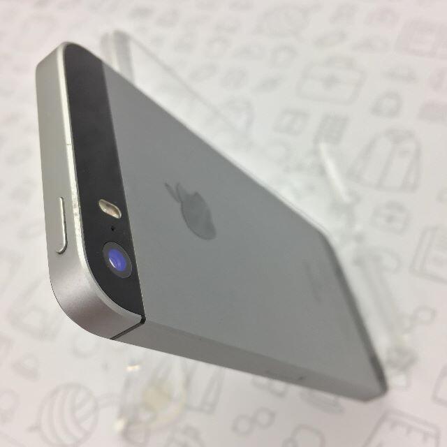 iPhone(アイフォーン)の【B】iPhone SE/128GB/356609088770944 スマホ/家電/カメラのスマートフォン/携帯電話(スマートフォン本体)の商品写真