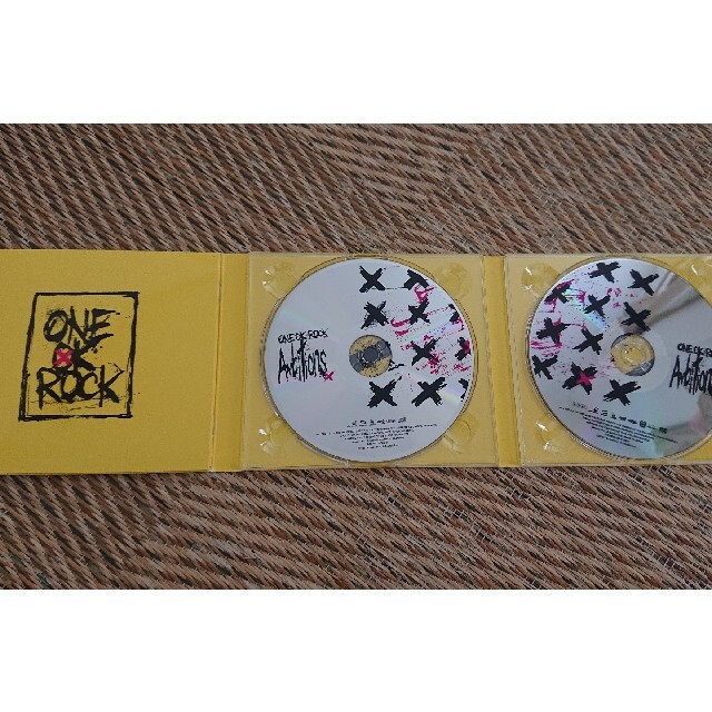 ONE OK ROCK(ワンオクロック)のAmbitions 初回限定盤(CD+DVD) エンタメ/ホビーのCD(ポップス/ロック(邦楽))の商品写真