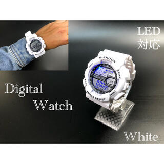 スポーツ腕時計　LED デジタル 腕時計 時計　ミリタリー　耐久性 ホワイト(腕時計(デジタル))