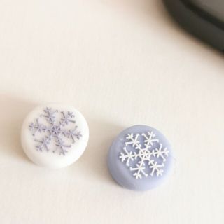 Switch　ジョイコン　スティックカバー　2個セット　雪の結晶　紫　アナ雪(その他)