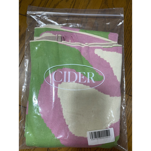 CIDER 海外セレクトショップ　購入  新品タグ付き　knit dress 3