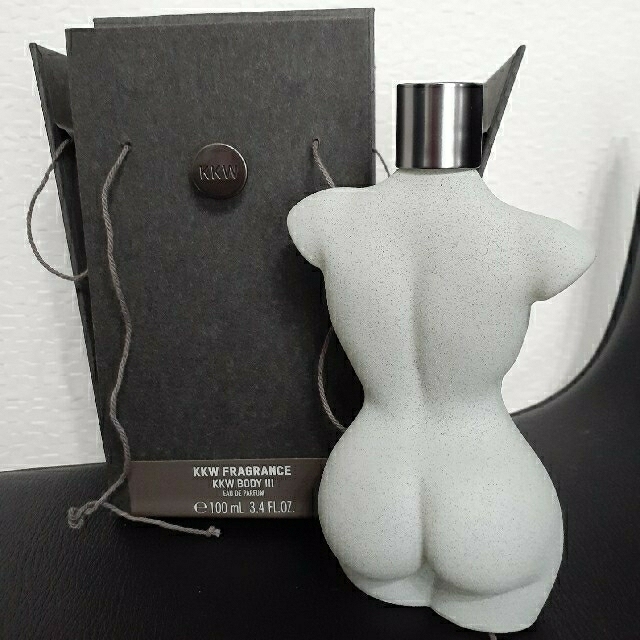 KKW FRAGRANCE KKW BODY III 香水 キムカーダシアン