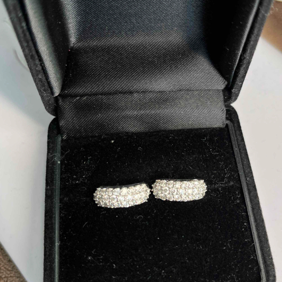 計1.0ct ダイヤモンドパヴェピアス