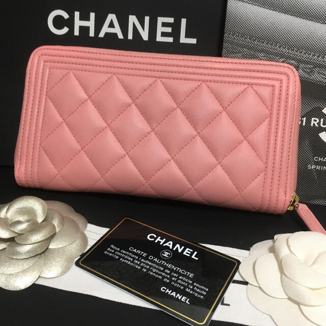 CHANEL(シャネル)のREI様専用♡超美品 ★  シャネル ボーイシャネル ラウンド 長財布 正規品 レディースのファッション小物(財布)の商品写真