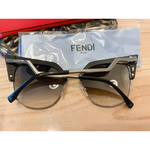 FENDI(フェンディ)のFENDI(フェンディ) サングラス - FF0149/S 新品 レディースのファッション小物(サングラス/メガネ)の商品写真