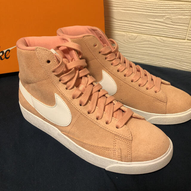 NIKE(ナイキ)の24cm WMNS BLAZER MID VINTAGE SUEDE レディースの靴/シューズ(スニーカー)の商品写真