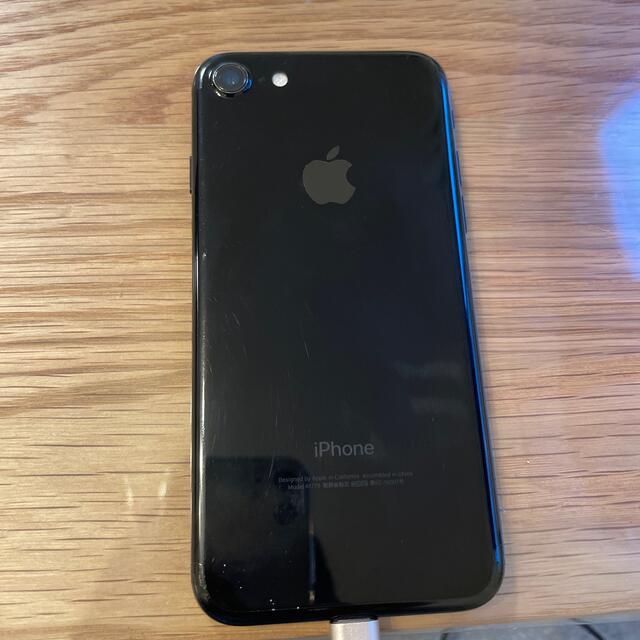 iPhone(アイフォーン)のiPhone7 画面割　SIMフリー　ブラック　128GB スマホ/家電/カメラのスマートフォン/携帯電話(スマートフォン本体)の商品写真