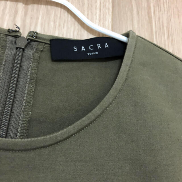 SACRA(サクラ)のSACRA  袖フリルカットソー  レディースのトップス(カットソー(半袖/袖なし))の商品写真
