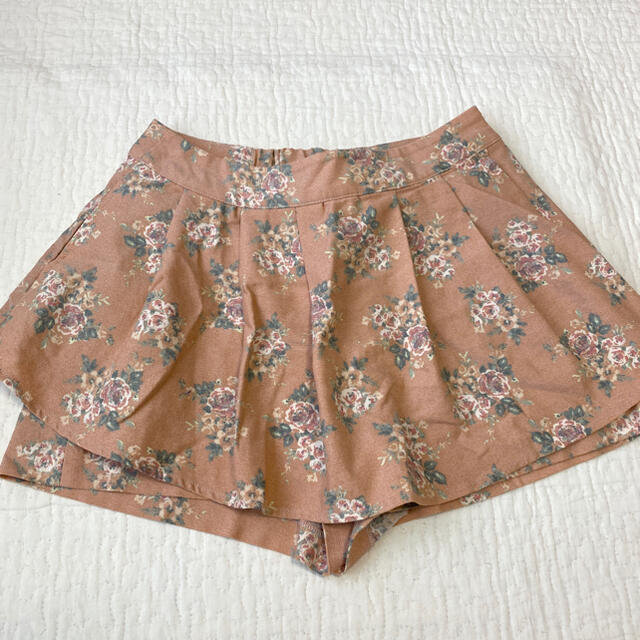 Dip Drops(ディップドロップス)のDipDrops 花柄 キュロット キッズ/ベビー/マタニティのキッズ服女の子用(90cm~)(スカート)の商品写真