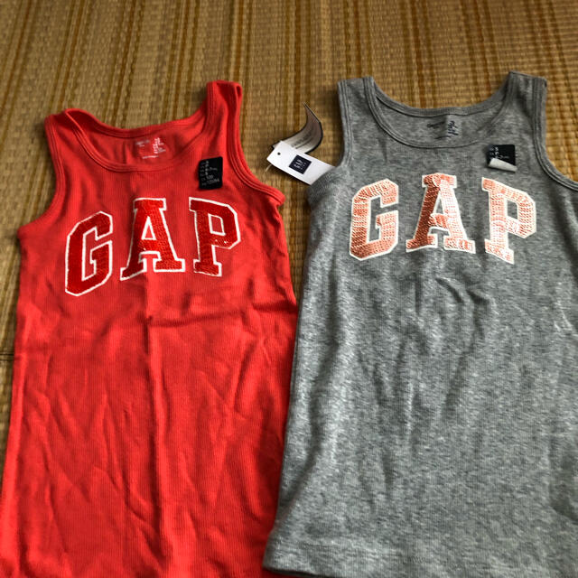 GAP(ギャップ)のGAP Tシャツ タンクトップ キッズ/ベビー/マタニティのキッズ服女の子用(90cm~)(Tシャツ/カットソー)の商品写真