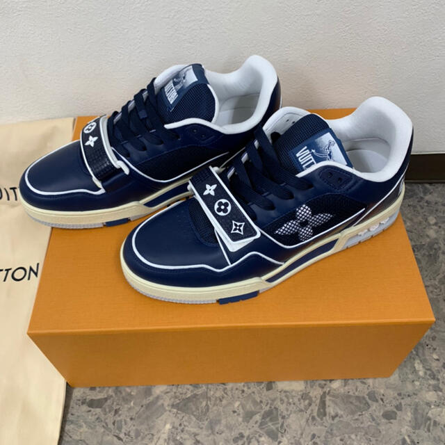 Louis Vuitton ルイヴィトン LV トレイナーラインスニーカー メンズ 靴