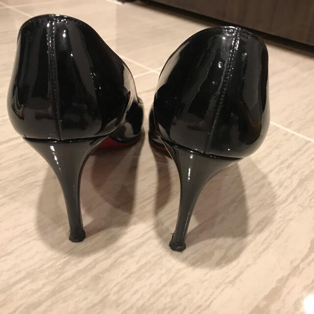 Christian Louboutin(クリスチャンルブタン)のルブタン　エナメルパンプス レディースの靴/シューズ(ハイヒール/パンプス)の商品写真