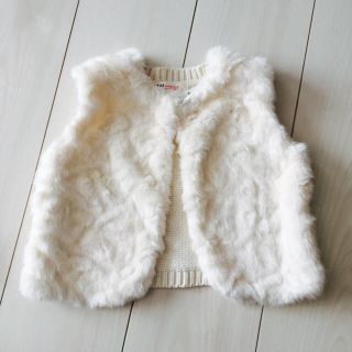 エイチアンドエム(H&M)の新品♡ファーベスト(その他)