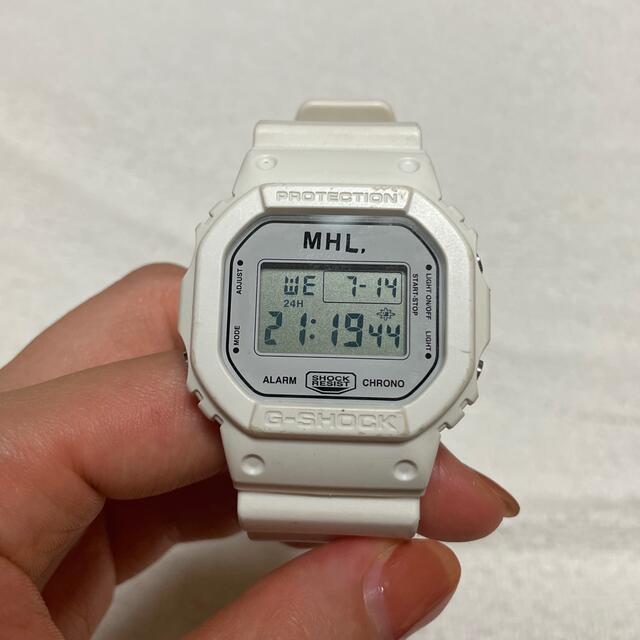 MARGARET HOWELL(マーガレットハウエル)の【値下】MHL CASIO G-SHOCK 腕時計 ホワイト DW-5600VT メンズの時計(腕時計(デジタル))の商品写真