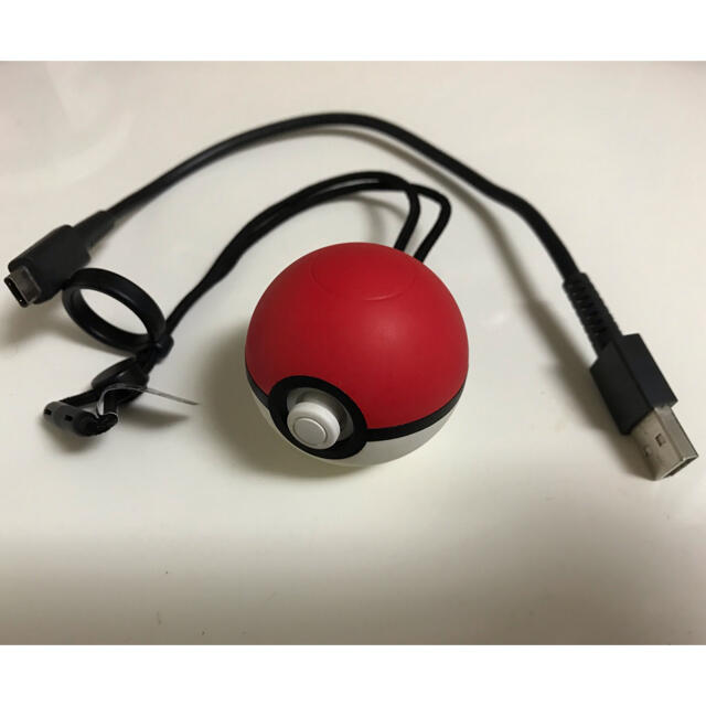 Nintendo Switch(ニンテンドースイッチ)のモンスターボールplus ケーブル付き エンタメ/ホビーのゲームソフト/ゲーム機本体(携帯用ゲームソフト)の商品写真