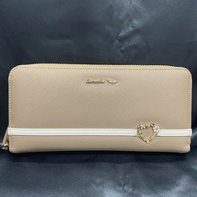 プラダ　PRADA 新品　正規品　長財布　ラウンド　ハート　ベージュ