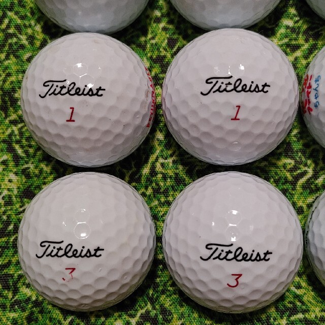 Titleist(タイトリスト)のタイトリスト　HVC-SOFT  FEEL　ロストボール　ゴルフボール　140 スポーツ/アウトドアのゴルフ(その他)の商品写真