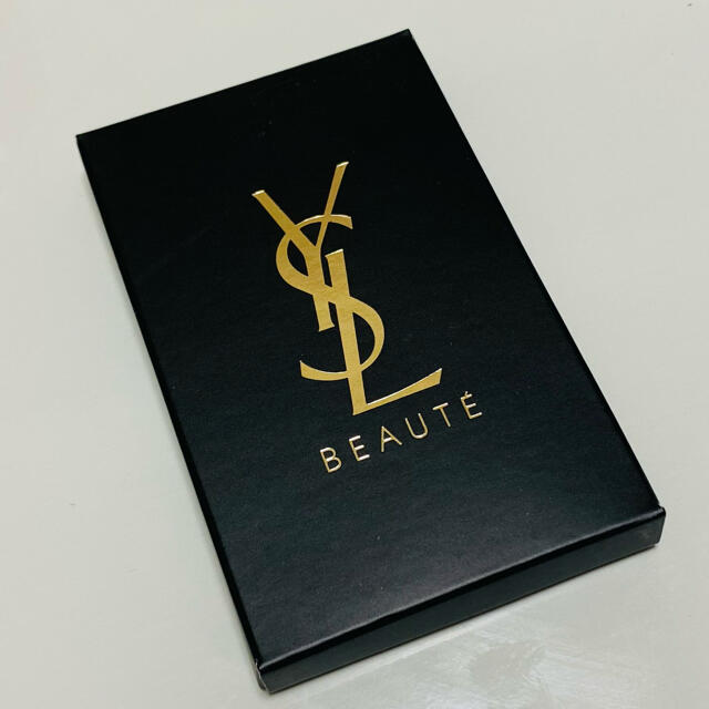 Yves Saint Laurent Beaute(イヴサンローランボーテ)の【未使用】Yves Saint Laurent BEAUTEミラー レディースのファッション小物(ミラー)の商品写真