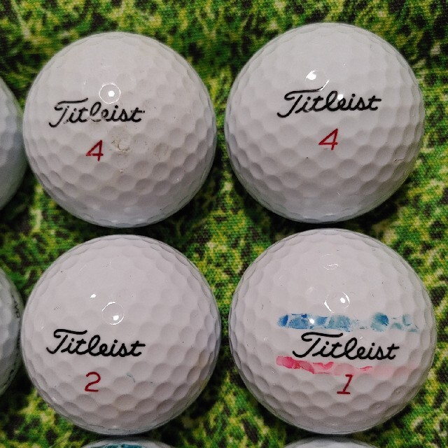 Titleist(タイトリスト)のタイトリスト　HVC-SOFT  FEEL　ロストボール　ゴルフボール　141 スポーツ/アウトドアのゴルフ(その他)の商品写真