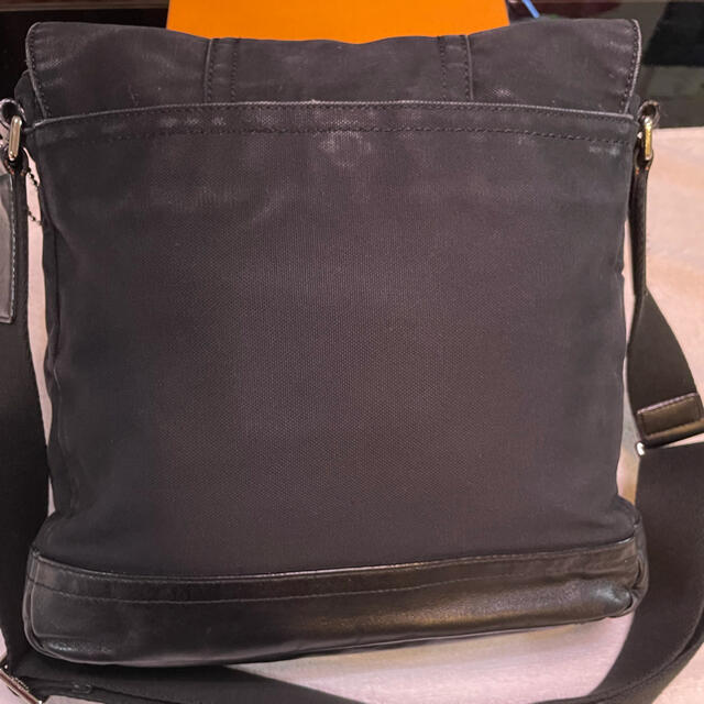 COACH(コーチ)のコーチショルダーバッグ黒　N 2H1160-Ｆ70458 メンズのバッグ(ショルダーバッグ)の商品写真