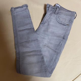 ザラ(ZARA)のZARA スキニー　デニム(スキニーパンツ)