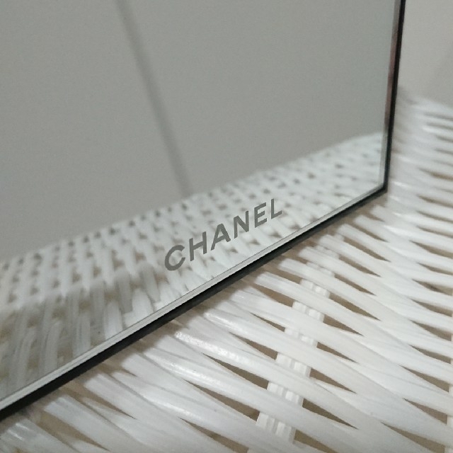 CHANEL(シャネル)のCHANEL☆ノベルティミラー☆ レディースのファッション小物(ミラー)の商品写真