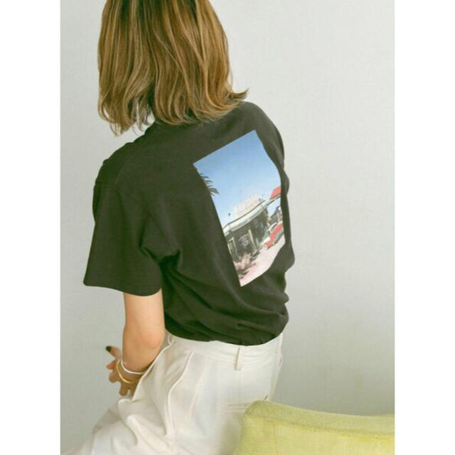 Ungrid(アングリッド)のungrid アングリッド バックフォトプリントTee レディースのトップス(Tシャツ(半袖/袖なし))の商品写真