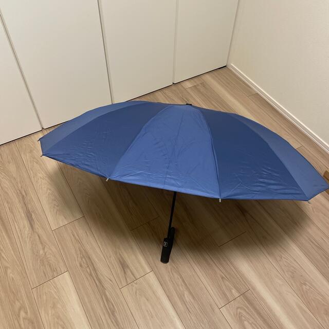 【新品　未使用】逆折り式　折りたたみ傘　ワンタッチ　UVカット メンズのファッション小物(傘)の商品写真