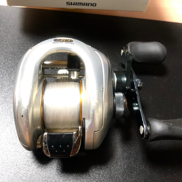送料無料❗️】シマノ SHIMANO 08メタニウムMgDC7 右ハンドル 送料無料❗️】シマノ SHIMANO 08メタニウムMgDC7 右ハンドル