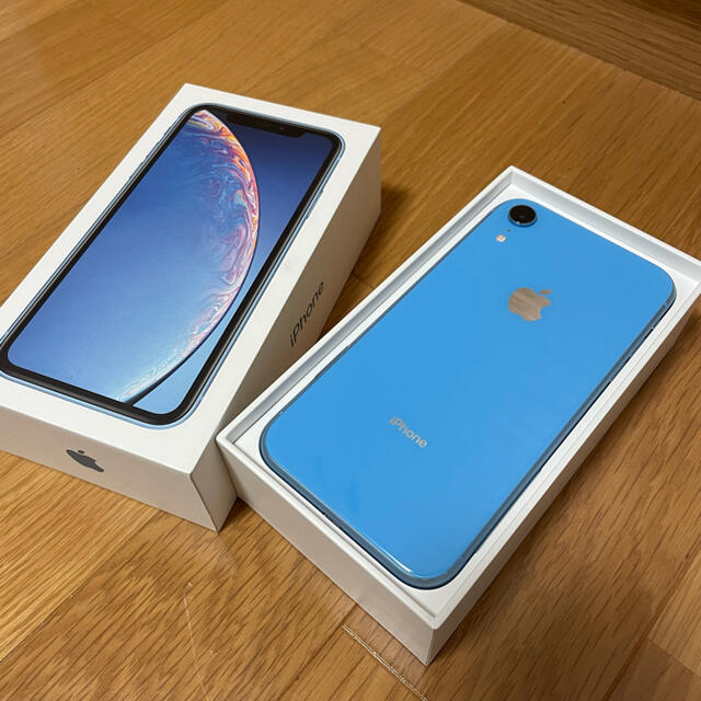 Apple iPhone XR blue 64gb docomo
