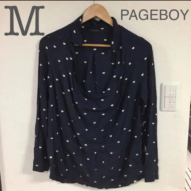 PAGEBOY(ページボーイ)のハートドット スキッパーシャツ ネイビー　紺　シャツ レディースのトップス(シャツ/ブラウス(長袖/七分))の商品写真