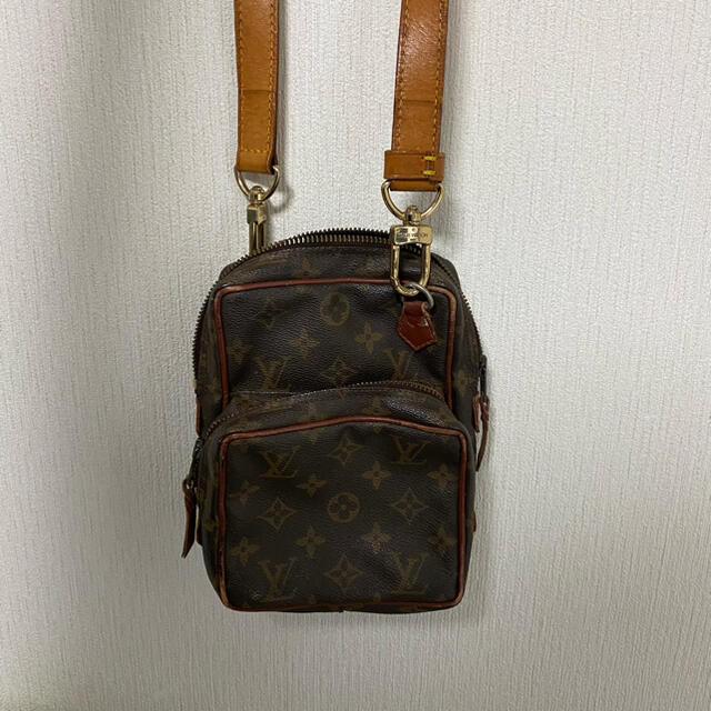 LOUIS VUITTON(ルイヴィトン)のLouis Vuitton ルイヴィトン ショルダーバッグ レディースのバッグ(ショルダーバッグ)の商品写真