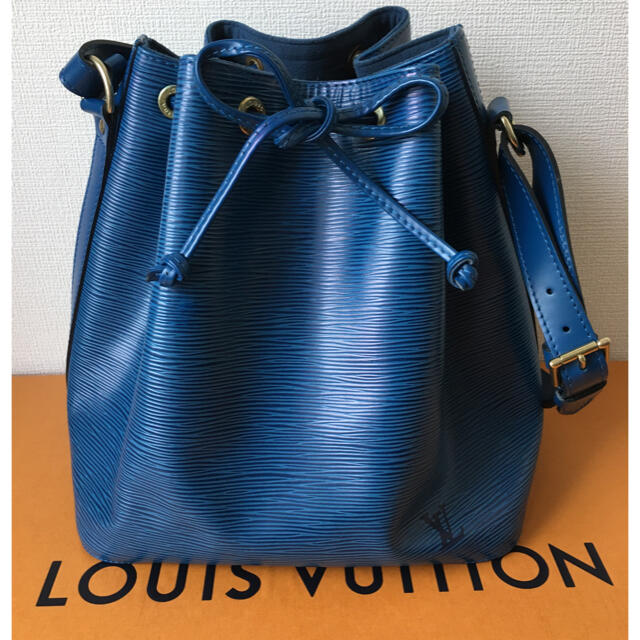 美品！ルイヴィトン　LOUIS VUITTON  エピ　トレンドブルー　プチノエレディース