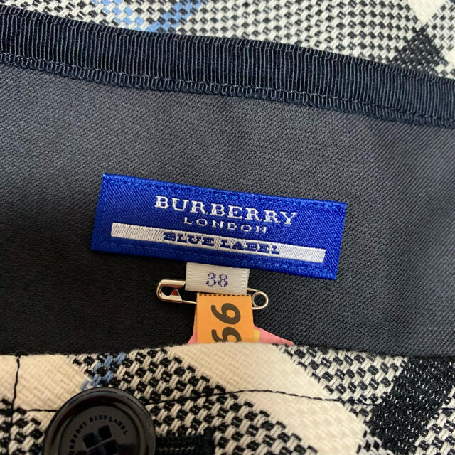BURBERRY BLUE LABEL(バーバリーブルーレーベル)のBurberry☆チェック柄スカートⓂ︎ レディースのスカート(ひざ丈スカート)の商品写真
