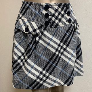 バーバリーブルーレーベル(BURBERRY BLUE LABEL)のBurberry☆チェック柄スカートⓂ︎(ひざ丈スカート)