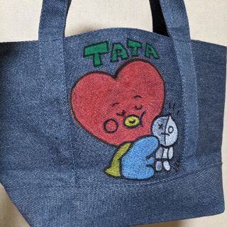 ボウダンショウネンダン(防弾少年団(BTS))の♥にゃあにゃ様専用💜BTS TATA ペイントバッグ ランチバッグ💜テテ V(ハンドバッグ)