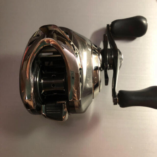 SHIMANO(シマノ)の16 アンタレス　DCHG 右 スポーツ/アウトドアのフィッシング(リール)の商品写真