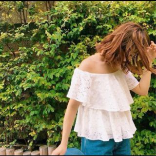 マウジー(moussy)のマウジー  オフショルレーストップス(その他)