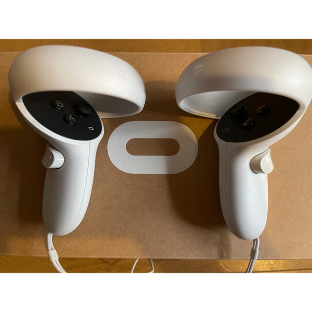 Oculus QUEST2 256GB エンタメ/ホビーのゲームソフト/ゲーム機本体(家庭用ゲーム機本体)の商品写真