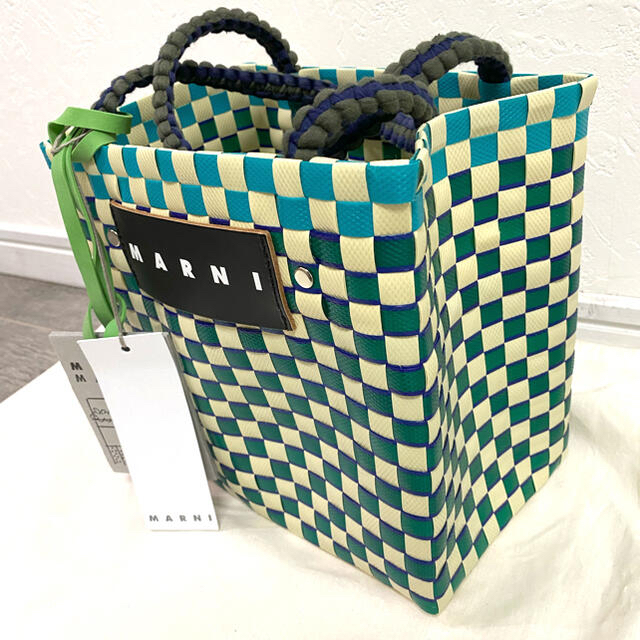 Marni(マルニ)の人気完売marniマルニカゴバックジャージーハンドピクニックバックミニ レディースのバッグ(かごバッグ/ストローバッグ)の商品写真